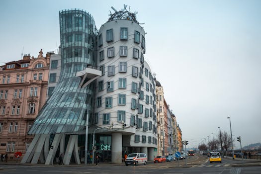 Prozkoumejte Moderní Architekturu Prahy: Od Tančícího domu po V Tower